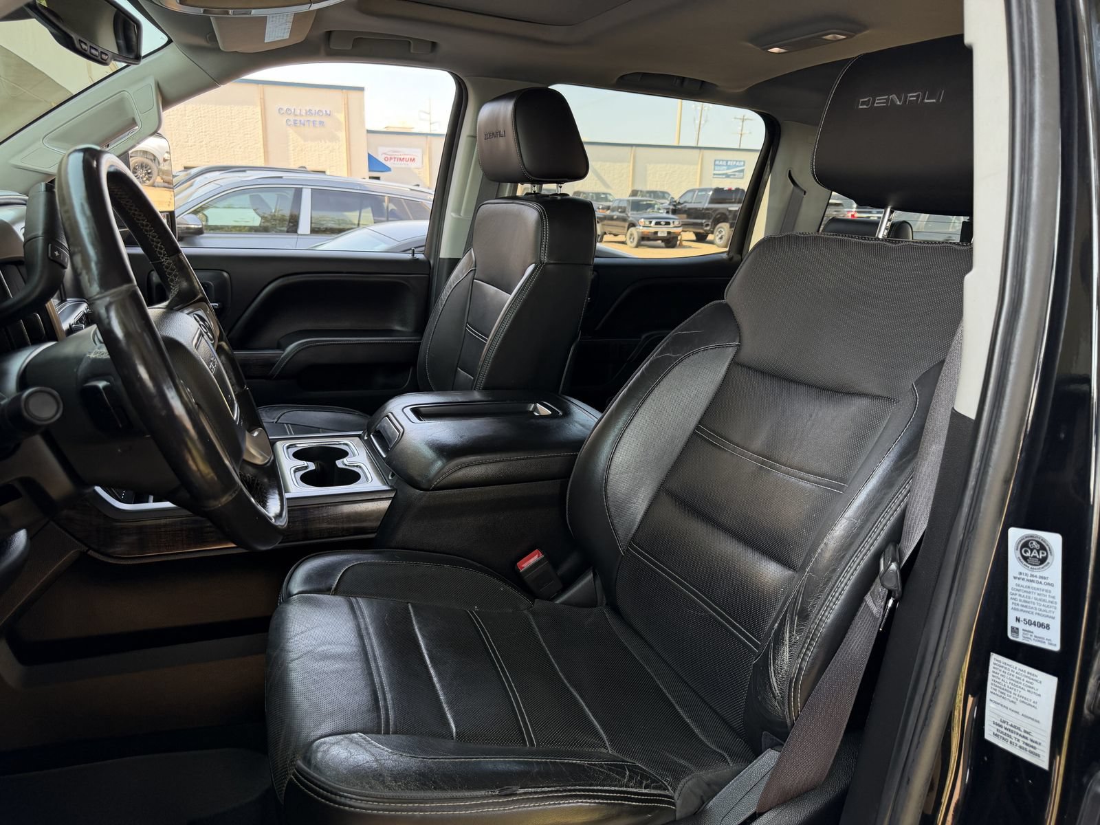 Used 2015 GMC Sierra 2500 Denali w/ Driver Alert Package AWD/4WD image 25