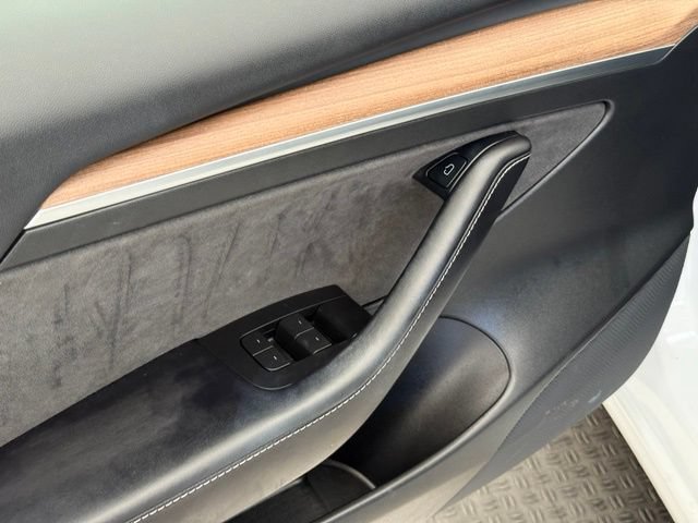 Used 2022 Tesla Model 3 RWD image 17