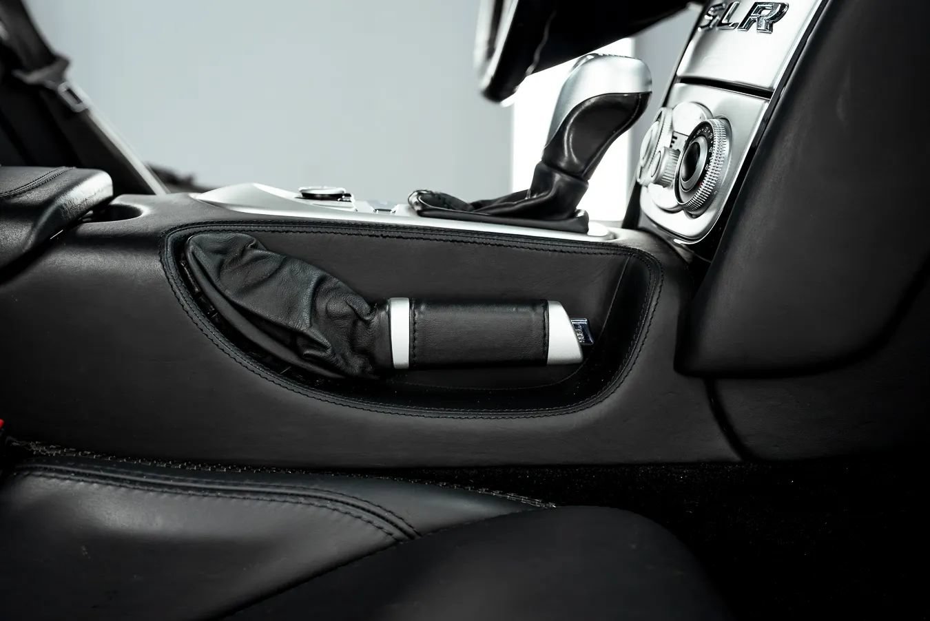 Used 2006 Mercedes-Benz SLR image 15