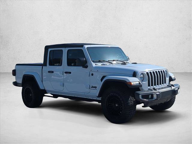 Used 2023 Jeep Gladiator Sport image 3