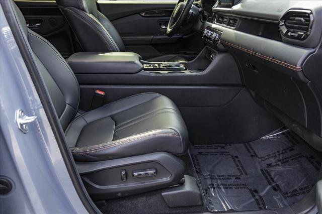 Certified 2024 Honda Pilot TrailSport image 30