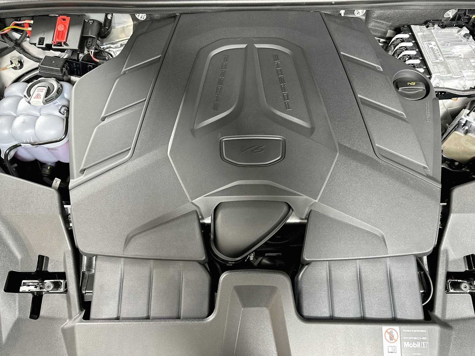 New 2026 Porsche Cayenne AWD/4WD image 30