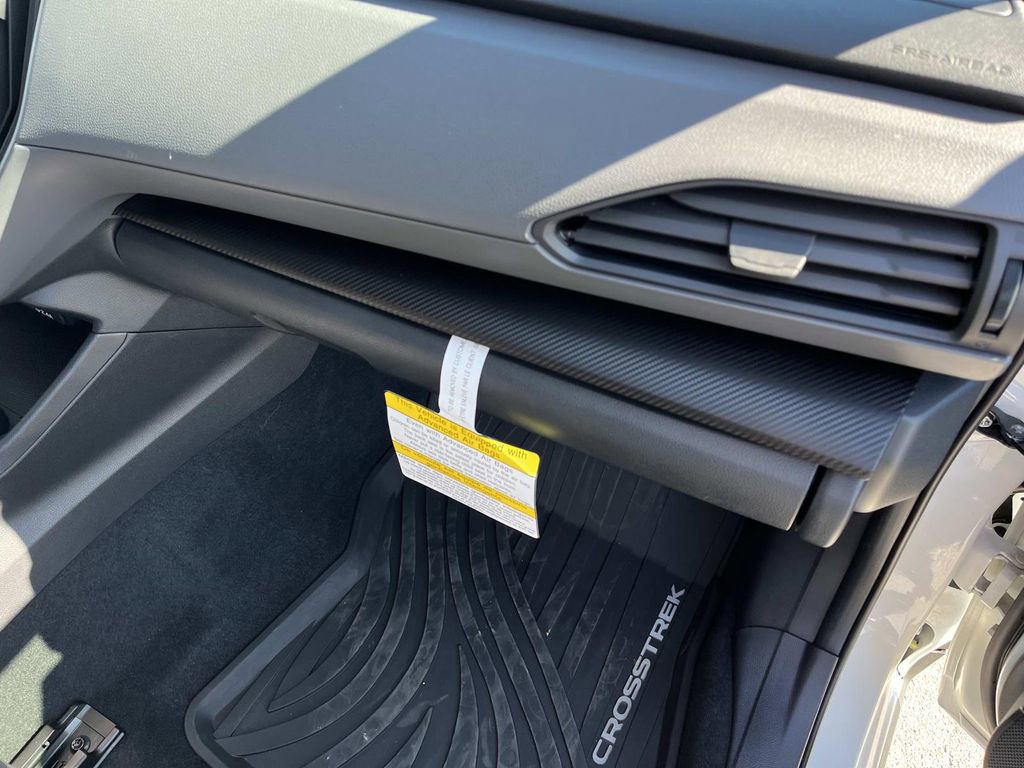 Used 2025 Subaru Crosstrek 2.0i Premium image 23
