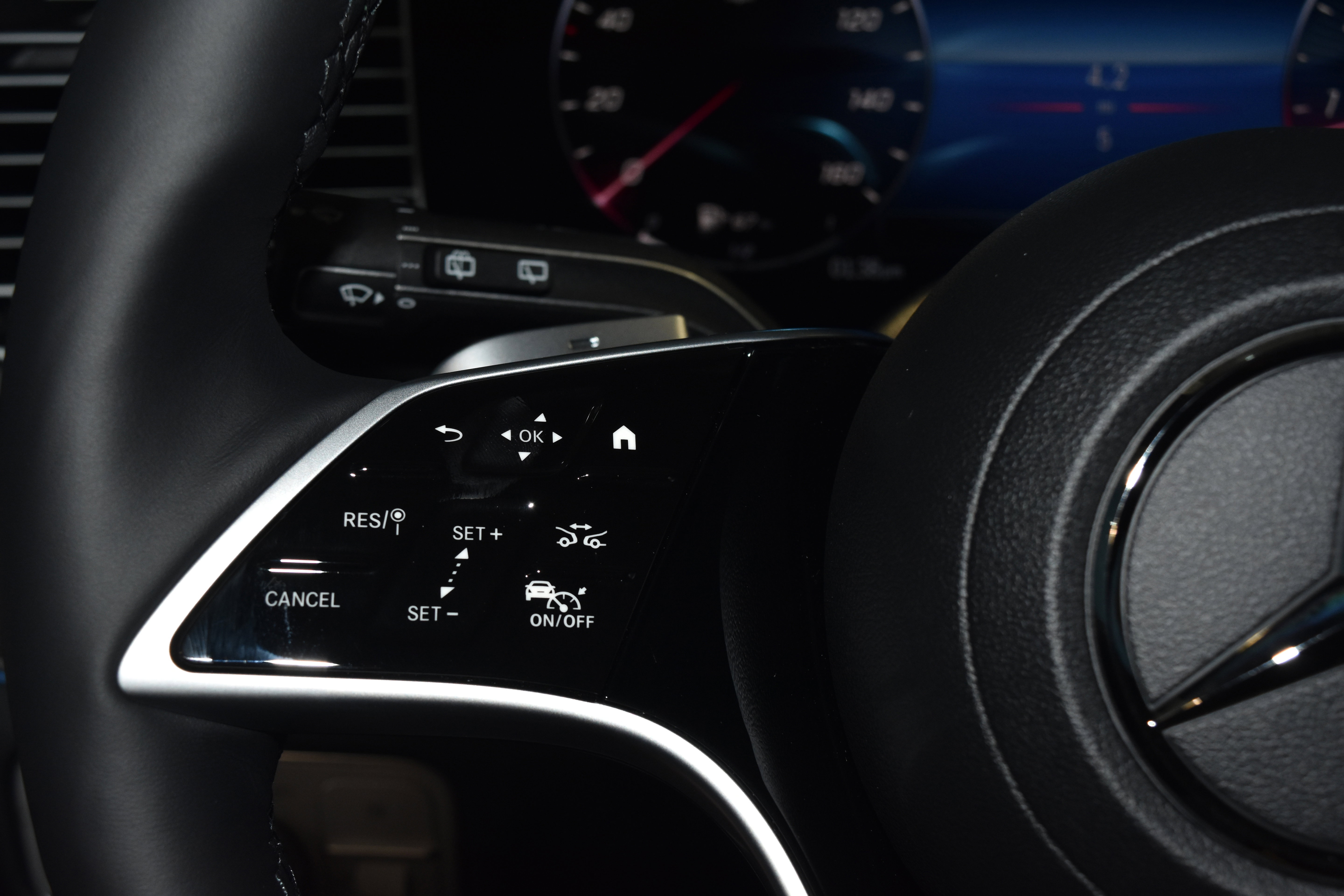 New 2026 Mercedes-Benz GLE 450 4MATIC image 8