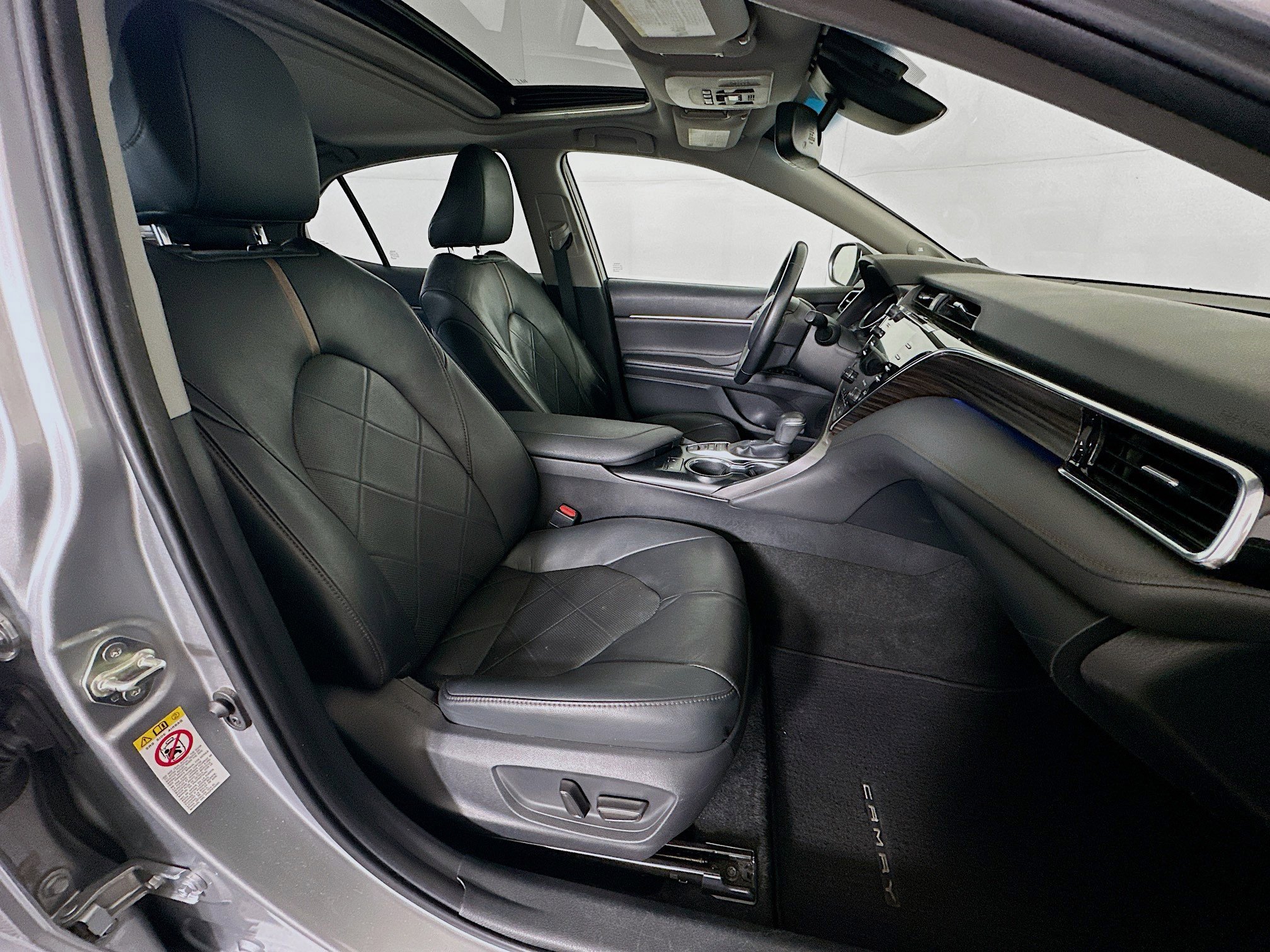 Used 2018 Toyota Camry XLE w/ Audio Package FWD image 31