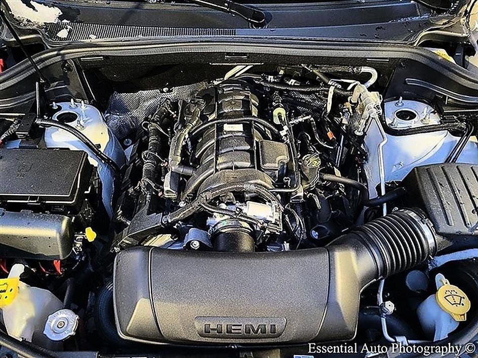 Used 2023 Dodge Durango R/T AWD/4WD image 14