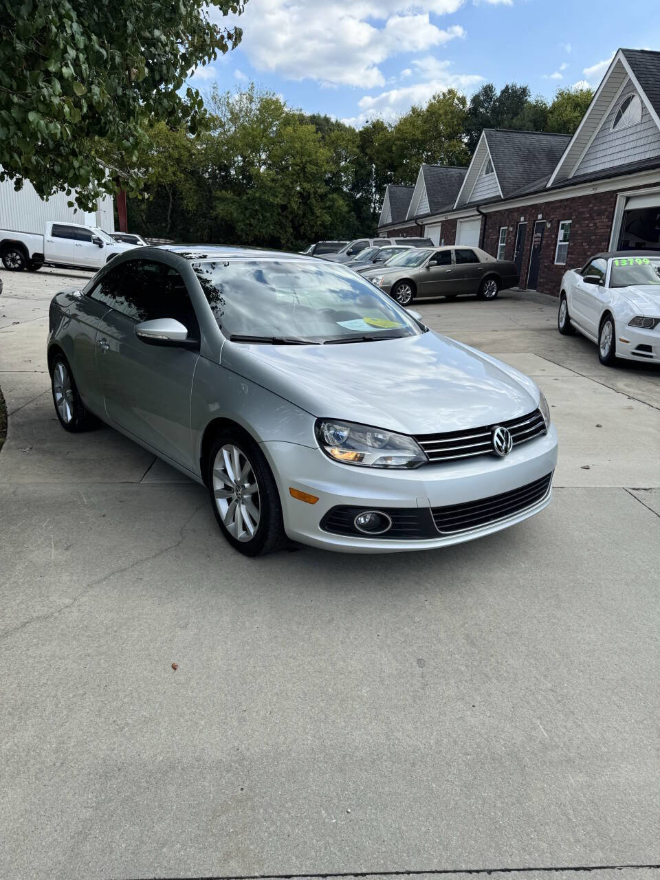 Used 2012 Volkswagen Eos Komfort image 3