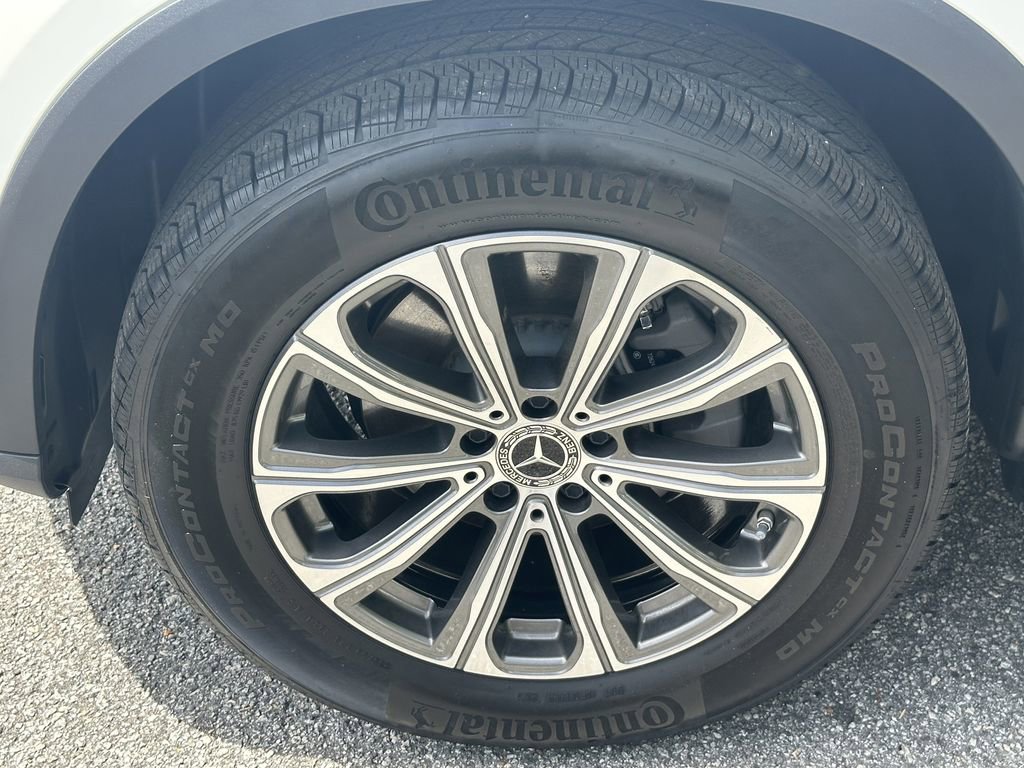 Certified 2025 Mercedes-Benz GLC 300 4MATIC image 13