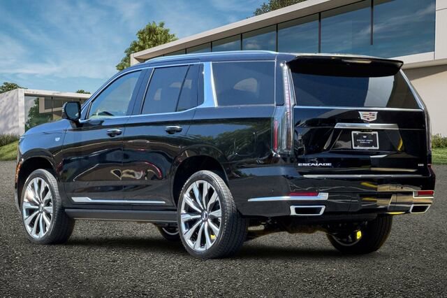 New 2026 Cadillac Escalade Luxury w/ Touring Package AWD/4WD image 6
