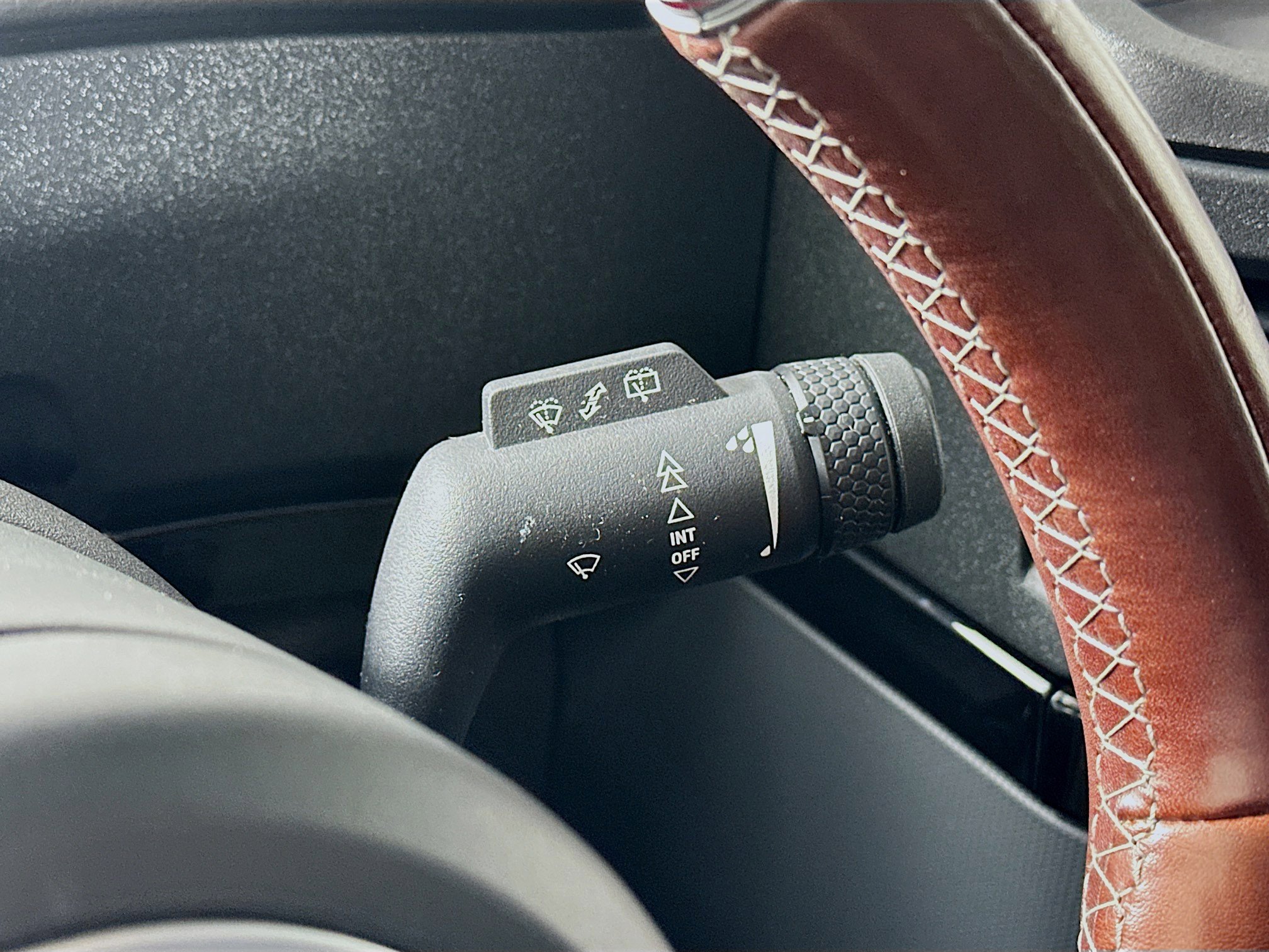 Used 2024 INEOS Grenadier image 22