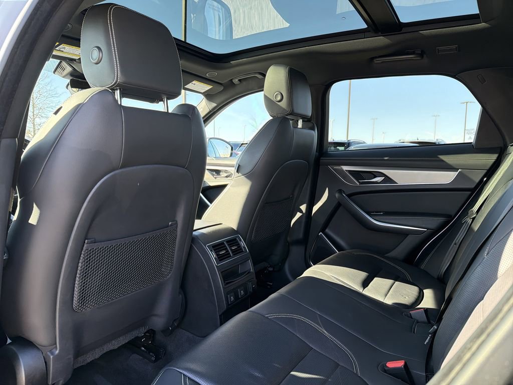 Used 2025 Jaguar F-PACE R-Dynamic S image 13