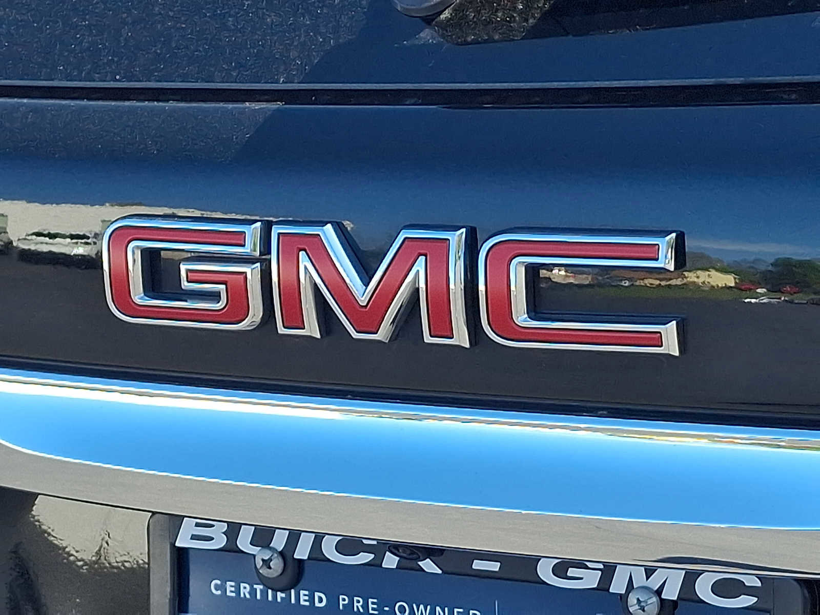 Certified 2023 GMC Terrain SLE w/ Driver Convenience Package AWD/4WD image 29