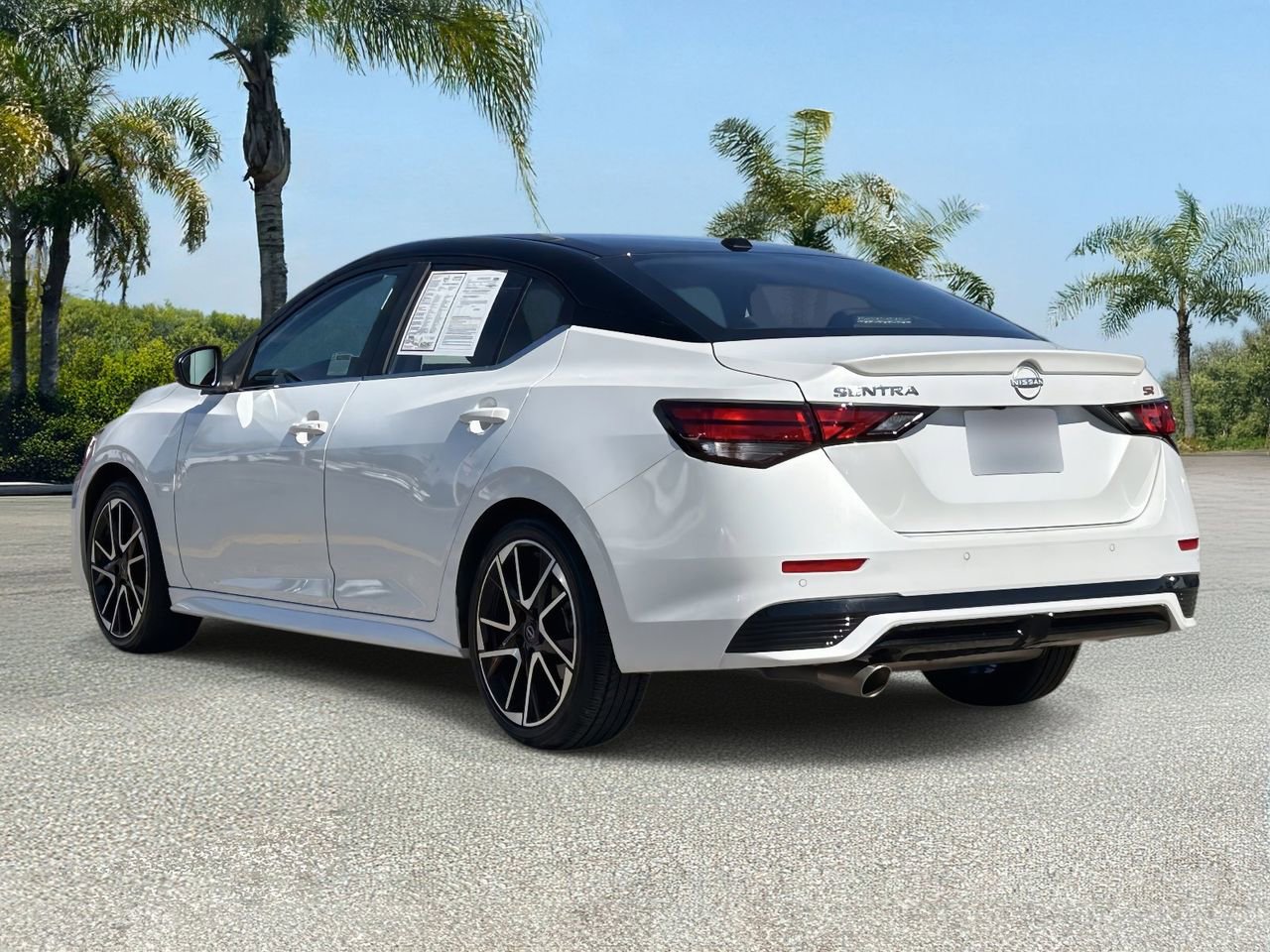 Certified 2025 Nissan Sentra SR image 3