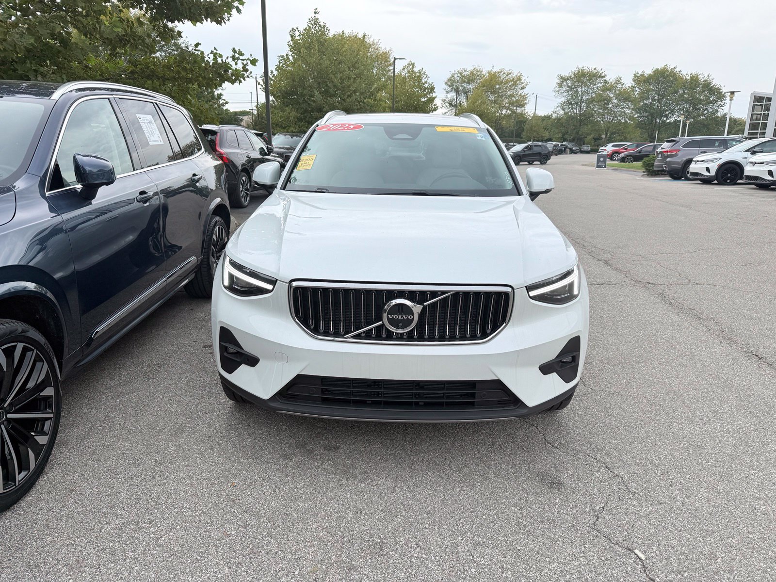 Used 2025 Volvo XC40 B5 Ultra w/ Protection Package