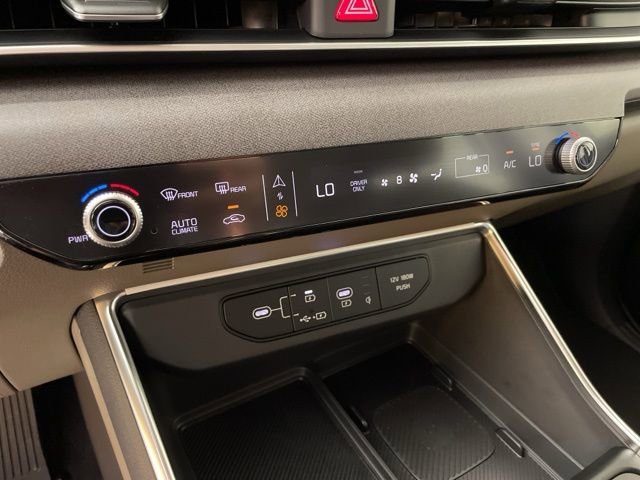 New 2026 Kia Carnival EX image 30