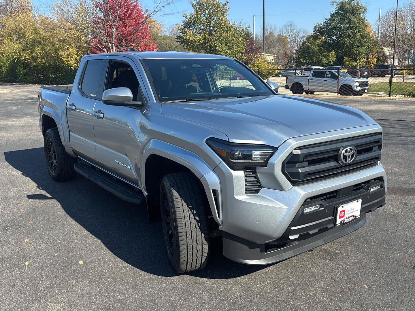 Used 2024 Toyota Tacoma SR5 AWD/4WD image 6