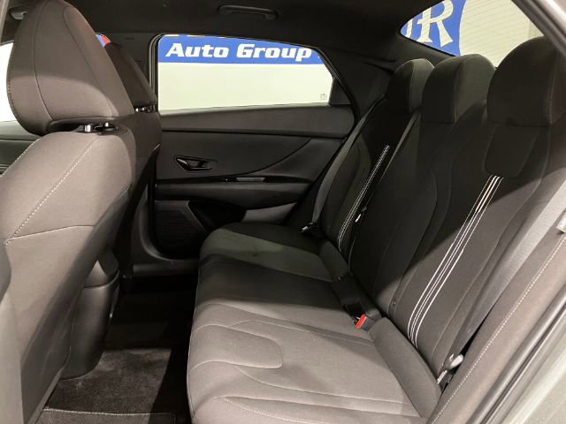 Used 2025 Hyundai Elantra Sport image 20