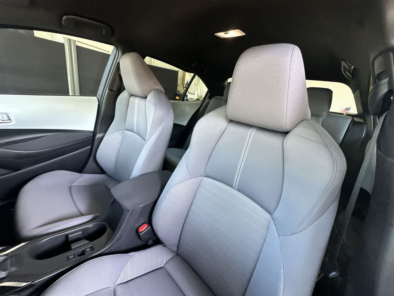 Used 2026 Toyota Corolla SE FWD image 14