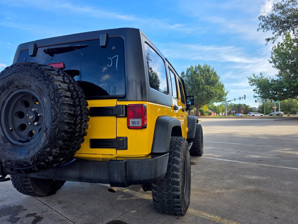 Used 2015 Jeep Wrangler Unlimited Sport w/ Quick Order Package 24S AWD/4WD image 27