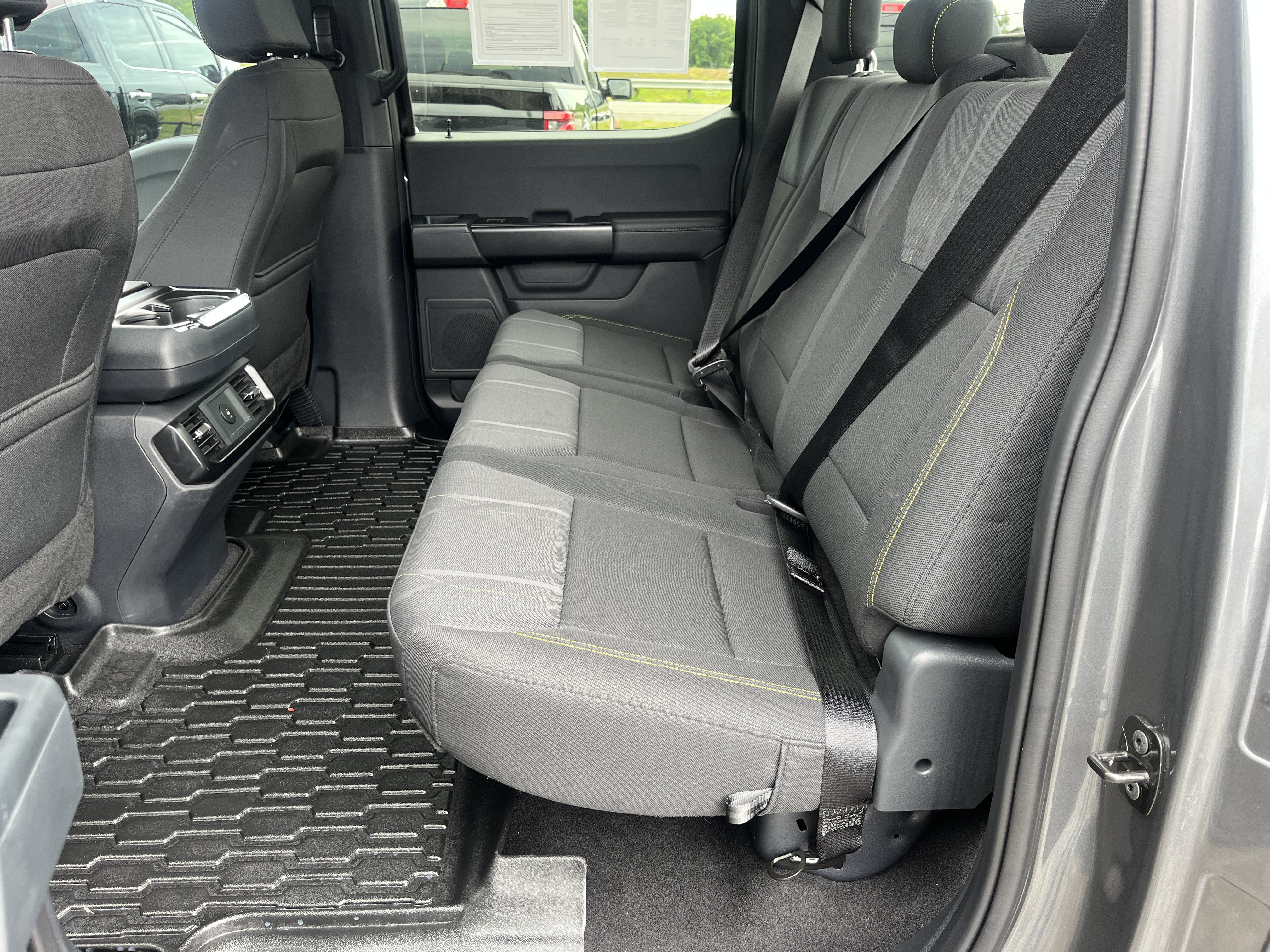 Used 2025 Ford F150 STX RWD image 31