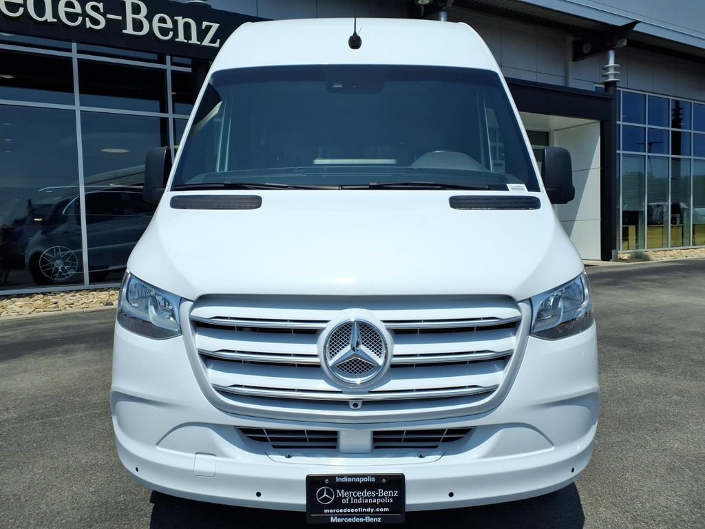 Used 2022 Mercedes-Benz Sprinter 3500 image 9