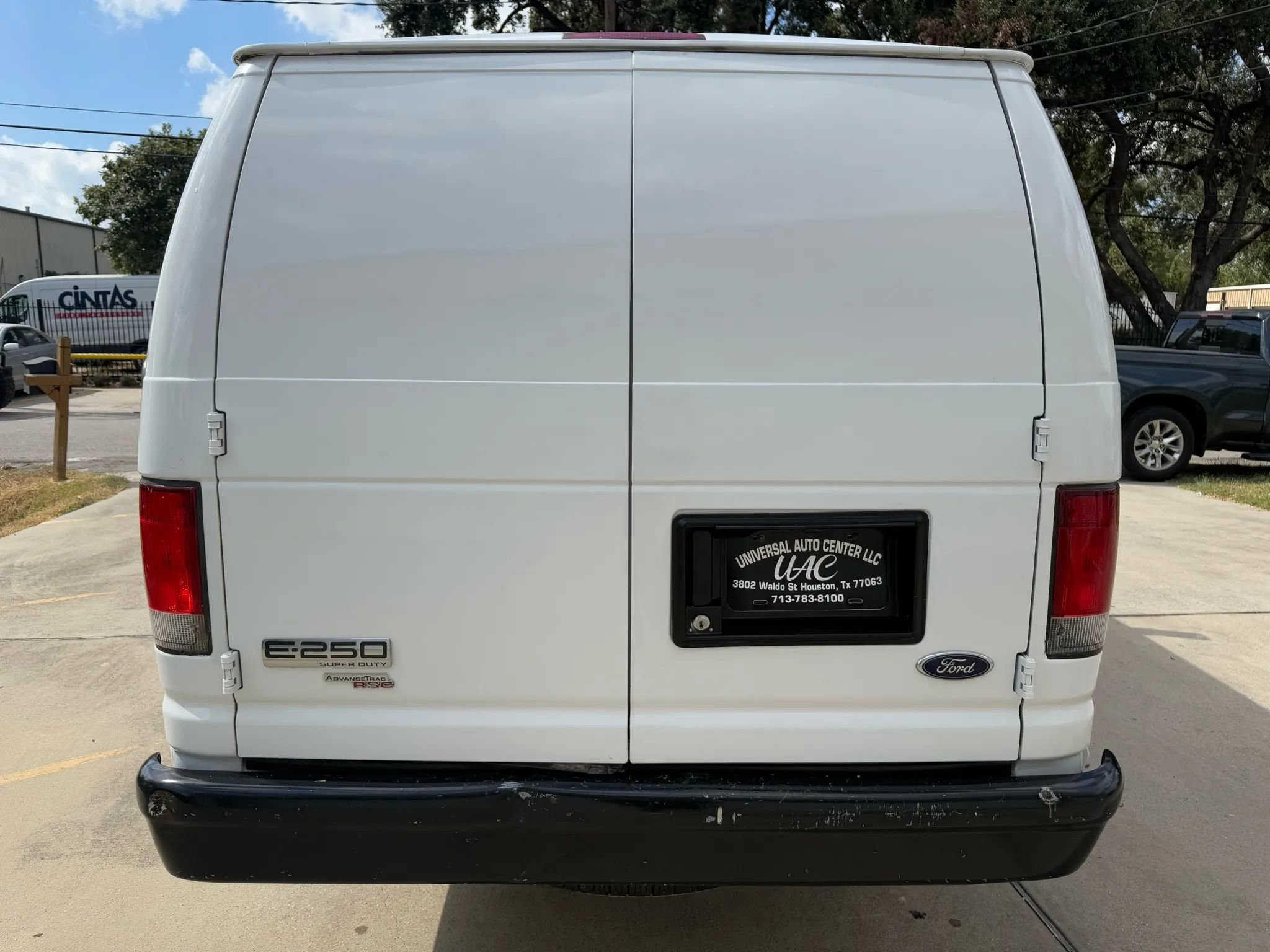 Used 2011 Ford E-250 and Econoline 250 Extended w/ PWR Group image 6