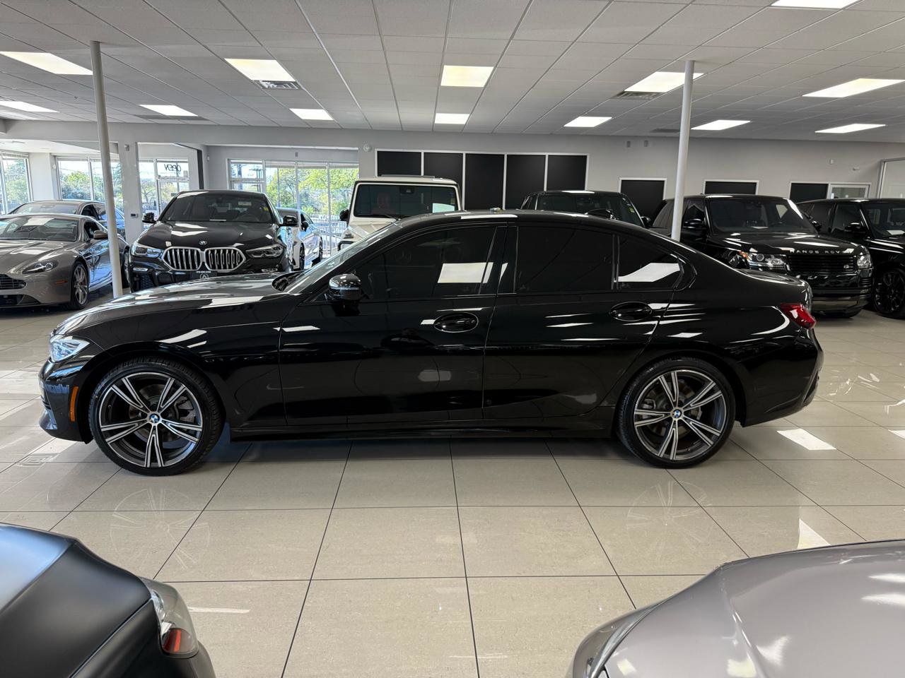 Used 2022 BMW 330i Sedan w/ Driving Assistance Package image 4