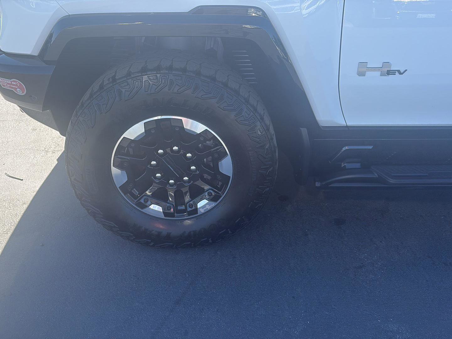 Used 2024 GMC Hummer EV 3X w/ Battery Pack, 24 Module Pack image 28