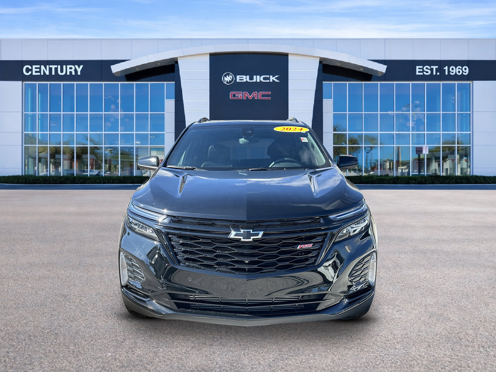 Used 2024 Chevrolet Equinox RS w/ RS Leather Package image 2