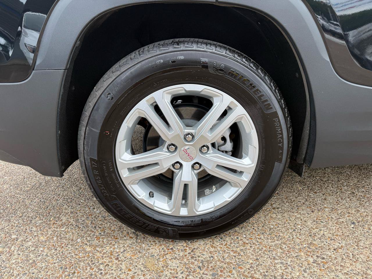 Used 2024 GMC Terrain SLE w/ Driver Convenience Package FWD image 6