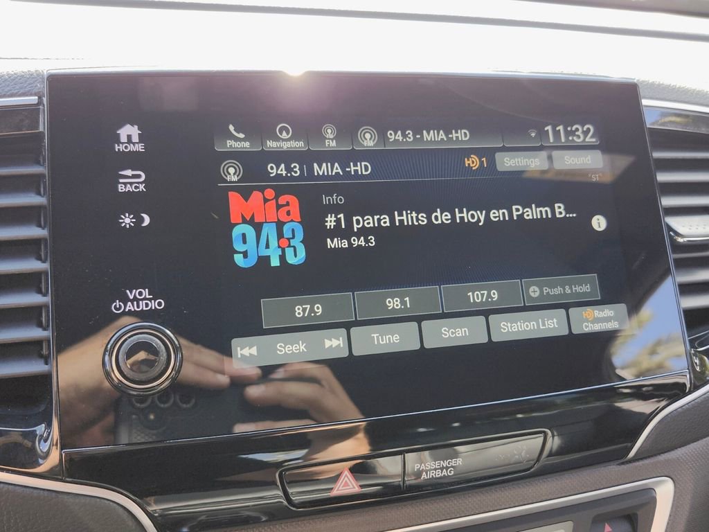 Certified 2024 Honda Passport TrailSport image 21