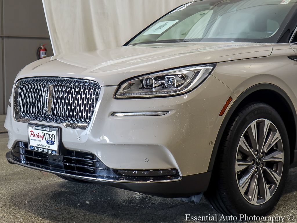 Used 2022 Lincoln Corsair Reserve w/ Equipment Group 201A FWD image 3
