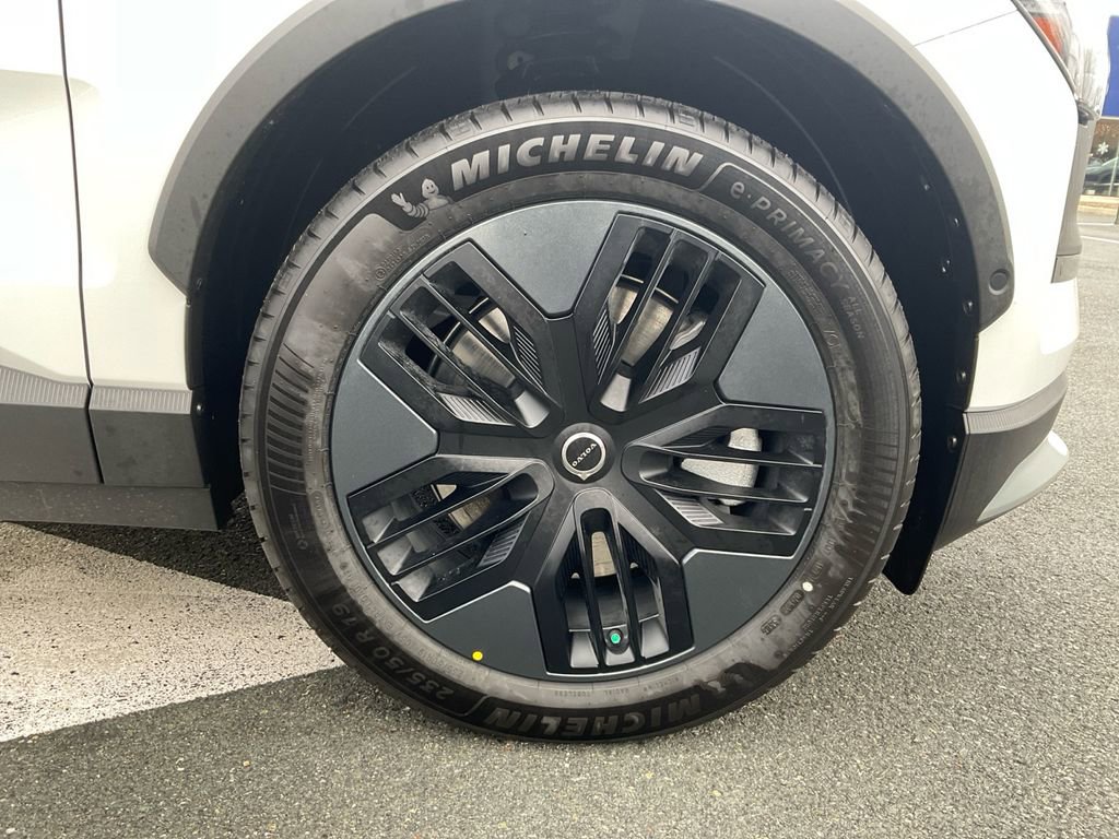New 2026 Volvo EX30 Cross Country Ultra w/ Protection Package Premier image 16