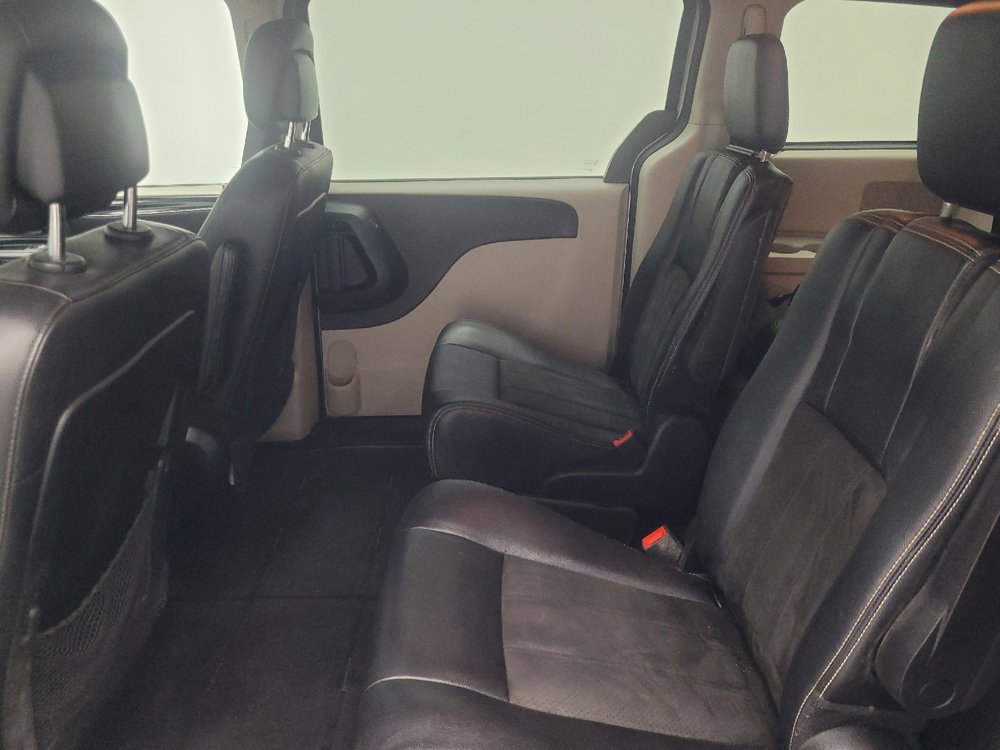 Used 2019 Dodge Grand Caravan SXT FWD image 18