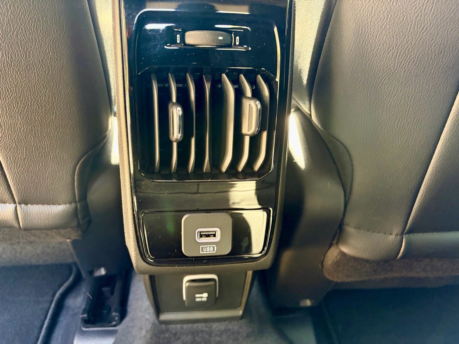 New 2026 Jeep Compass Latitude AWD/4WD image 20