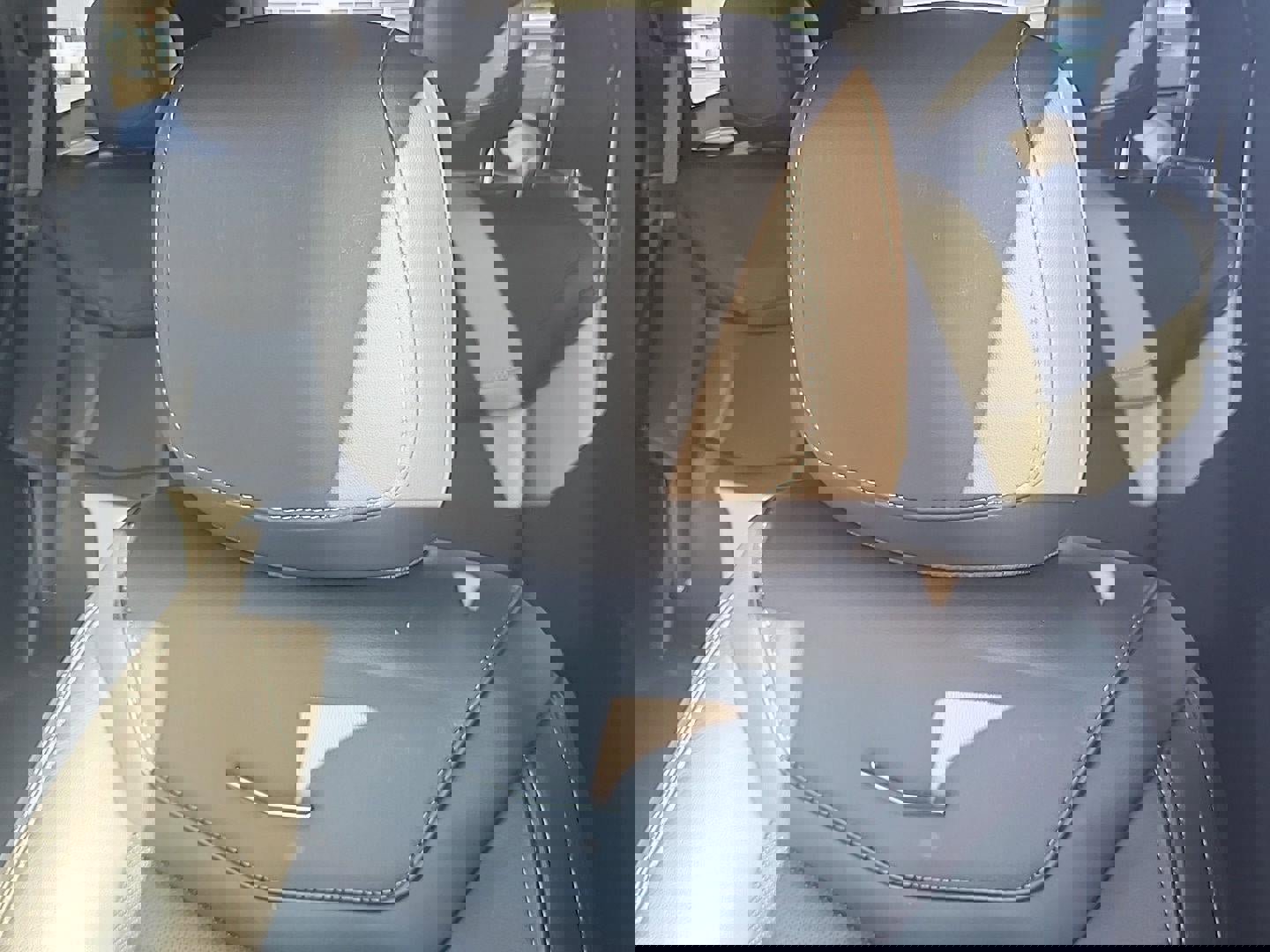 Used 2022 Cadillac XT6 Premium Luxury w/ Technology Package image 17