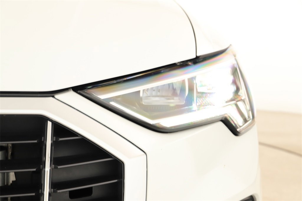 Certified 2025 Audi Q3 2.0T Premium w/ Convenience Package image 34