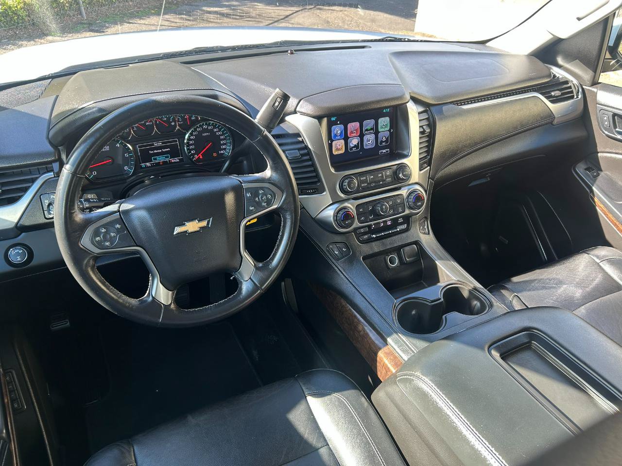 Used 2017 Chevrolet Suburban LT AWD/4WD image 14