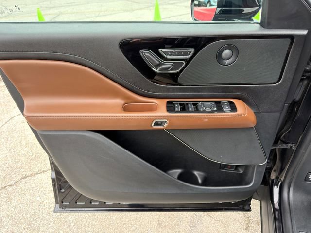 Used 2023 Lincoln Aviator Grand Touring w/ Elements Package Plus image 22
