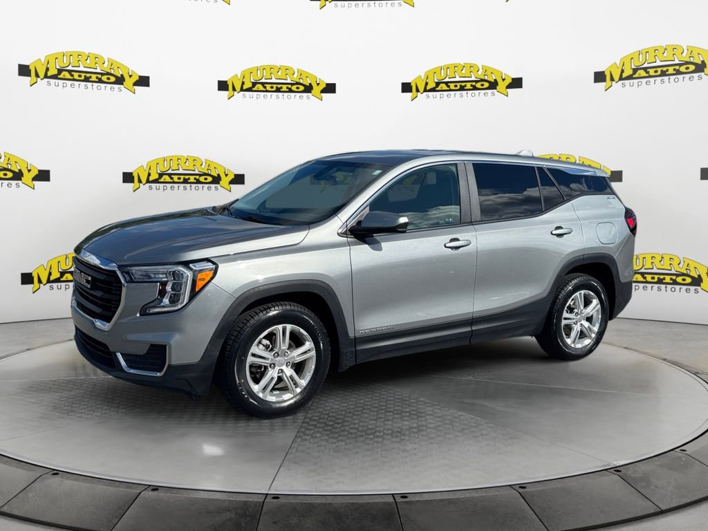 Used 2024 GMC Terrain SLE FWD image 1