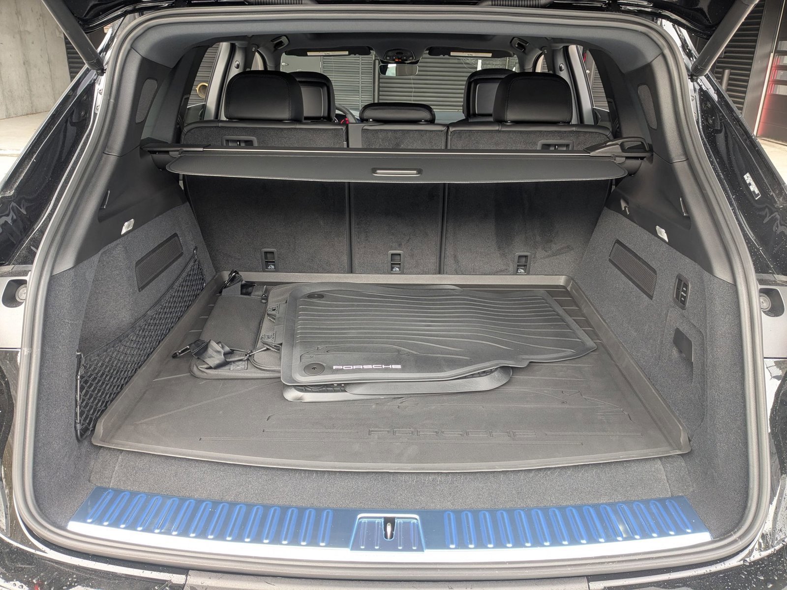 New 2026 Porsche Cayenne E-Hybrid image 24