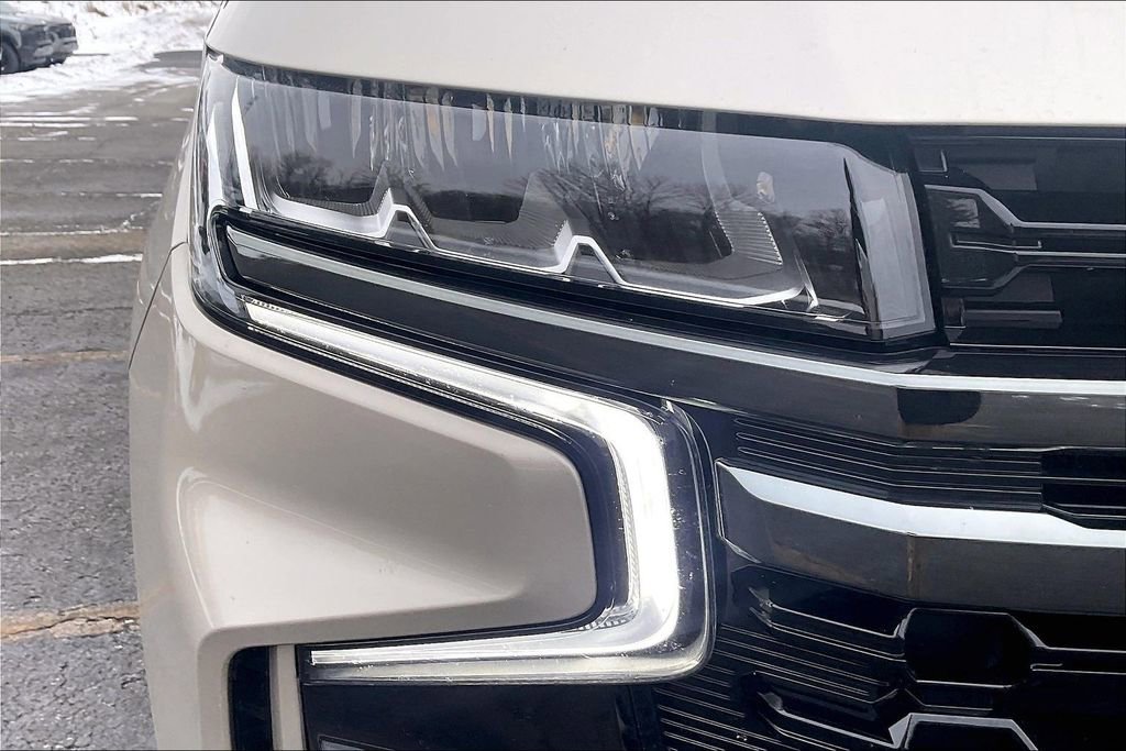 Used 2022 Chevrolet Suburban Z71 w/ Z71 Off-Road Package image 33