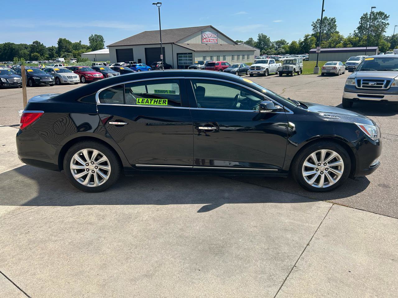 Used 2016 Buick LaCrosse Leather FWD image 4