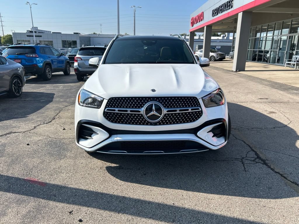 Used 2025 Mercedes-Benz GLE 450e 4MATIC image 2