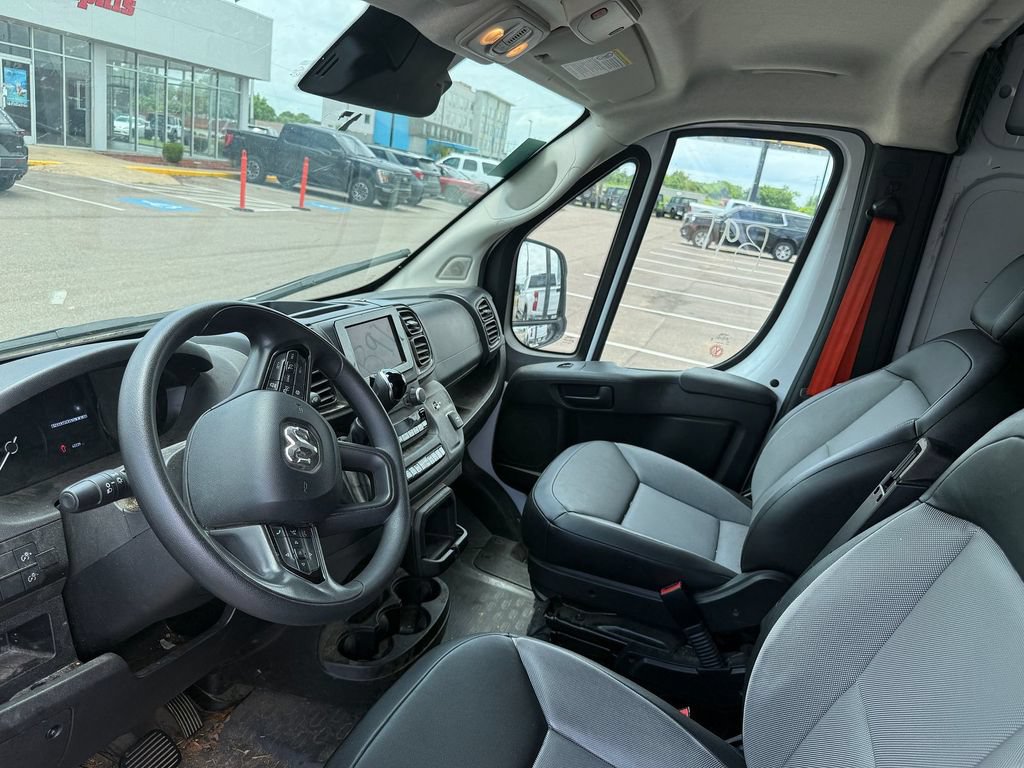 Used 2023 RAM ProMaster 3500 FWD image 4