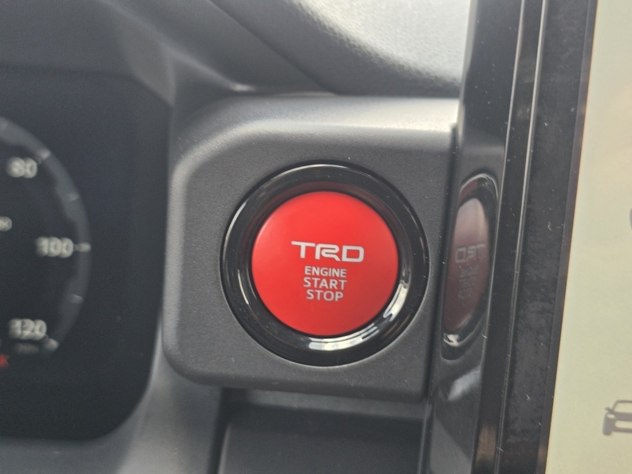 New 2026 Toyota Tacoma TRD Off-Road AWD/4WD image 30