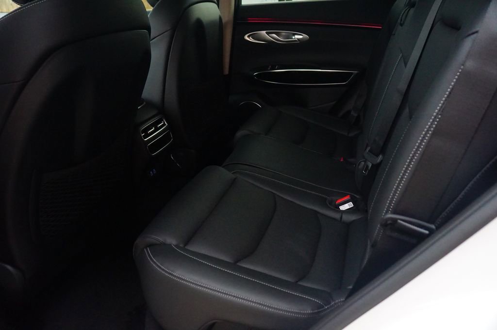 New 2026 Genesis GV70 2.5T image 18