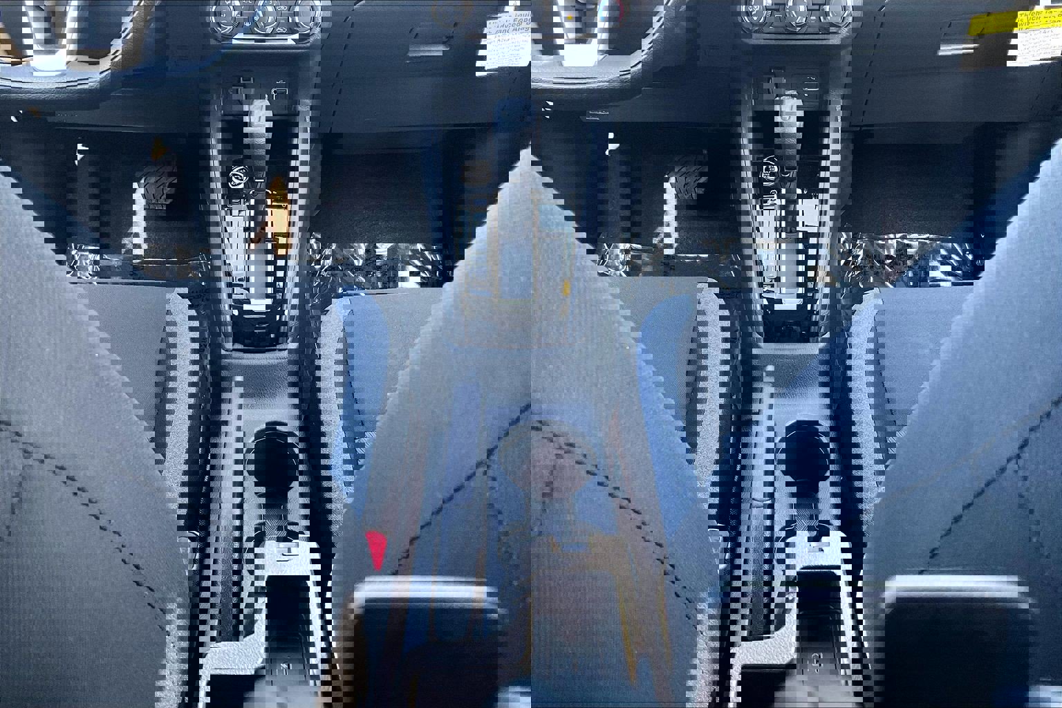 Used 2025 Nissan Versa SV image 29