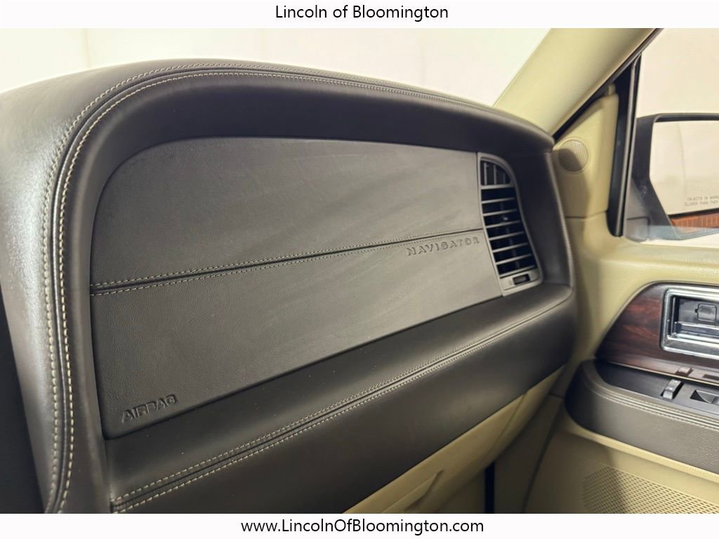 Used 2016 Lincoln Navigator L Reserve AWD/4WD image 69