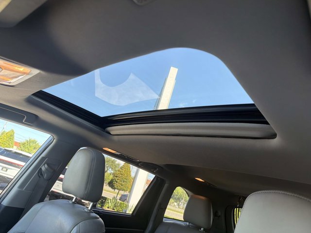 Used 2019 Toyota Highlander Limited AWD/4WD image 33